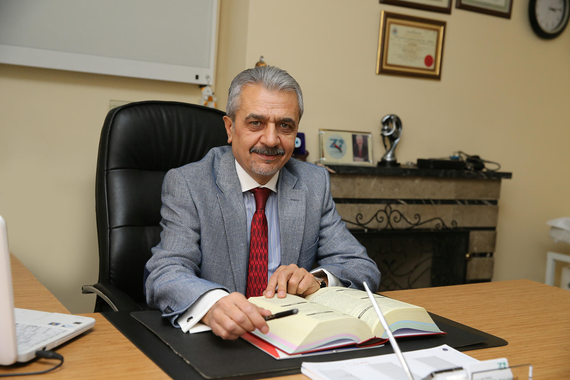 Prof. Dr. Zeki Gökçil